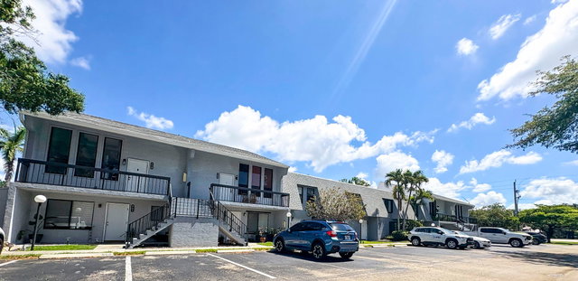Village Townhouses  photo 2